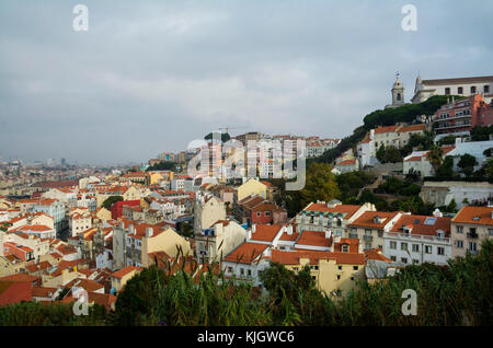 Lissabon von Oben: Blick von der baixa Alfama Viertel Stockfoto