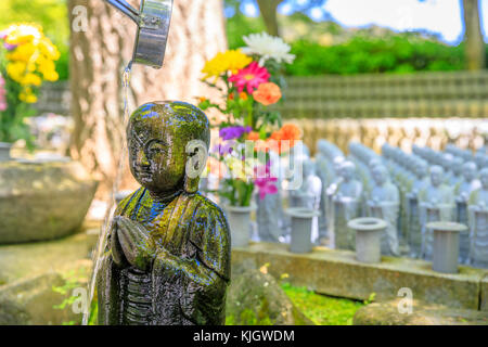 Jizo statue Ritual Stockfoto