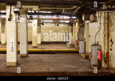 New York, USA - 30. Mai 2015: Chambers Street U-Bahn Station in Manhattan. Stockfoto