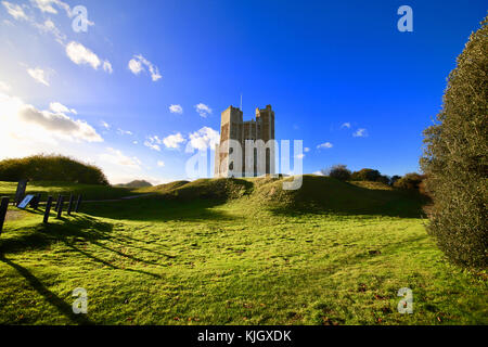 Orford, Suffolk, England. 23. November 2017. UK Wetter: einen hellen, kalten Tag auf der Burg in Orford, Suffolk. Credit: Angela Chalmers/Alamy leben Nachrichten Stockfoto