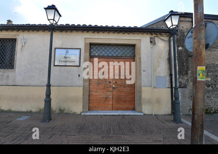 Isola Capo Rizzuto, die Stadt von Isola Capo Rizzuto, gemeinsame für Mafiose infiltration am 22. November 2017 aufgelöst. 23/11/2017, Isola Capo Rizzuto, Italien Stockfoto