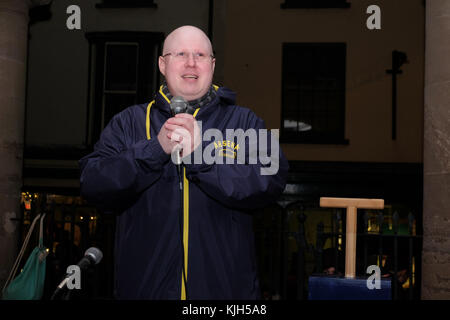 Hay Festival winter Wochenende - November 2017 - Schauspieler und Schauspieler matt Lucas im Heu auf Wye Zentrum die Weihnachtslichter einzuschalten, bevor Sie sprechen im Hay Festival über seine neue Autobiographie kleine Ich-Kredit: Steven Mai/alamy leben Nachrichten Stockfoto