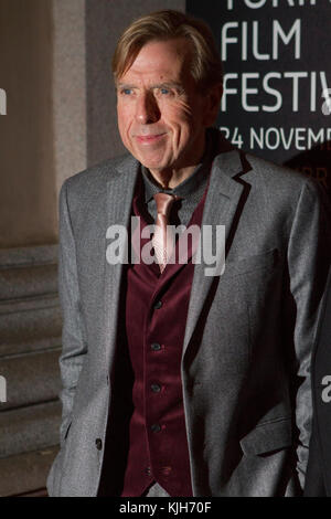 Turin, Italien. November 2017. Der englische Schauspieler Timothy Spall auf dem roten Teppich des Turiner Filmfestivals, der mit der Weltpremiere seines Films „Finding Your Feet“ eröffnet wird. Quelle: Marco Destefanis/Alamy Live News Stockfoto