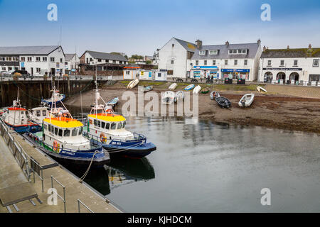 Smit Penally und Smit Wey, zwei Bereich Sicherheit Schiffe in Ullapool pier, Highland, Schottland, Großbritannien Stockfoto