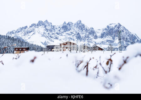 Wilder Kaiser mit mountainrange snowheap im Winter, going am wilden kaiser, tirol, Österreich Stockfoto
