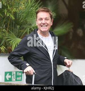 Brian Conley außerhalb der ITV Studios mit: Brian Conley Where: London, Großbritannien Wann: 24 Okt 2017 Credit: Rocky/WENN.com Stockfoto