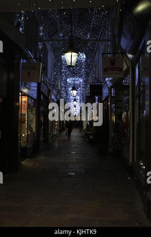 Royal Arkaden, Cardiff für Weihnachten dekoriert Stockfoto