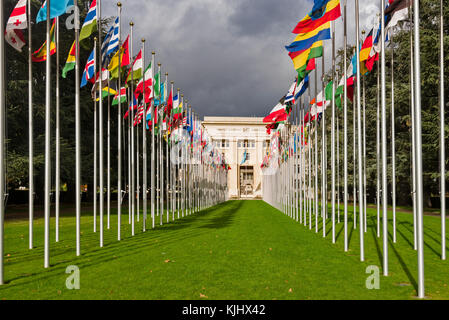 Genf, Schweiz - 30. Oktober 2017: Der Palast der Nationen ist die Heimat des Büros der Vereinten Nationen in Genf. Es ist der Sitz der Leag Stockfoto