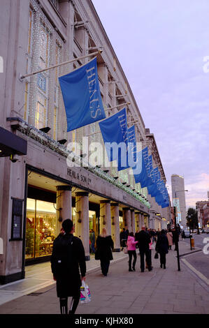 Heilt Kaufhaus an der Tottenham Court Road, London, England Stockfoto