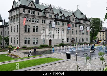 Schöne Gärten und Brunnen in Quebec City, Quebec, Ontario Stockfoto