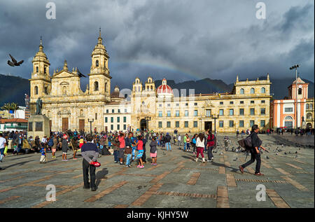 Die Kathedrale und der Plaza de Bolivar, Bogota, Kolumbien, Südamerika Stockfoto