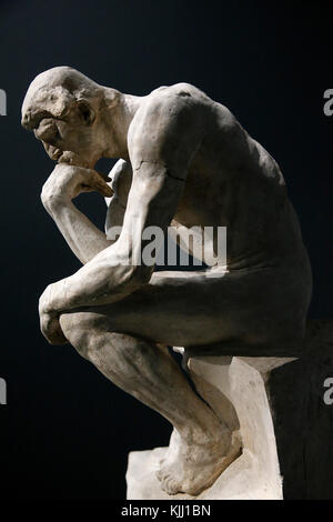 Rodin-Museum. Der Denker, sitzend auf einem Kapital. Putz. 1881-1882. Frankreich. Stockfoto