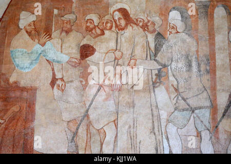 Vault de Lugny Kirche. Wandmalerei aus dem 16. Jahrhundert. Christus in seinem Leiden. Das Tribunal von Hannas. Frankreich. Stockfoto