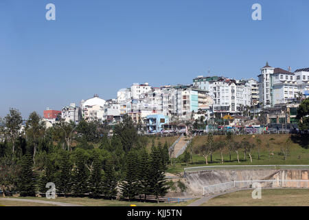 Häuser der Stadt Da Lat (Dalat). Dalat. Vietnam. Stockfoto