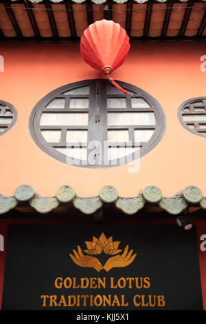 Golden Lotus traditionelle Club. Chinesische Fenster. Ho Chi Minh City. Vietnam. Stockfoto