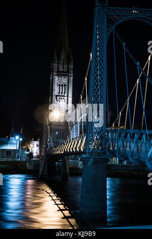 Inverness, Schottland - Stadt bei Nacht Stockfoto