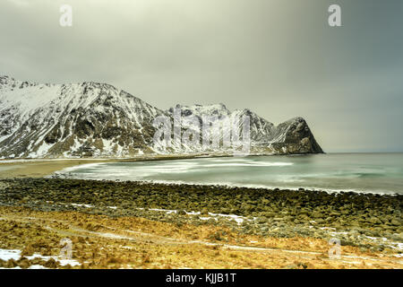 Unstad Strand in der Lofoten, Norwegen im Winter. Stockfoto