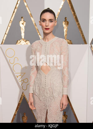 HOLLYWOOD, KALIFORNIEN - 28. FEBRUAR 2016: Rooney Mara nimmt an den 88. Annual Academy Awards im Hollywood & Highland Center Teil. Leute: Rooney Mara Stockfoto