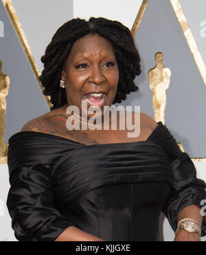 HOLLYWOOD, KALIFORNIEN - 28. FEBRUAR 2016: Whoopi Goldberg nimmt an den 88. Annual Academy Awards im Hollywood & Highland Center Teil. Menschen: Whoopi Goldberg Stockfoto