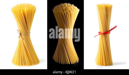 Satz von Haufen Spaghetti auf weißen und schwarzen Hintergrund. Stockfoto