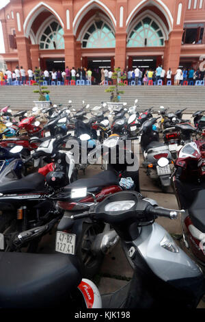 Unsere Liebe Frau von Fatima Kirche. Katholische Messe. Ho Chi Minh City. Vietnam. Stockfoto