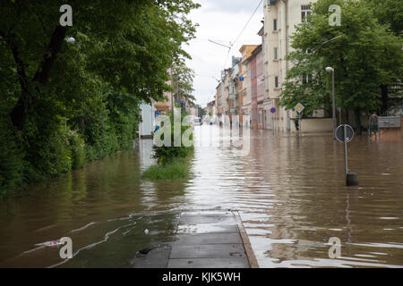 Gera, Deutschland - Juni 03, 2016: Hochwasserschutz in der Stadt Gera im Juni 2016 Stockfoto