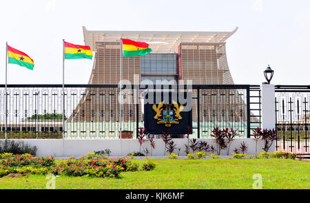 Accra, Ghana - 23, 2012 Februar: Das flagstaff House, gemeinhin als "flagstaff House" bekannt ist, ist der Präsidentenpalast in Accra, dient als Resi Stockfoto