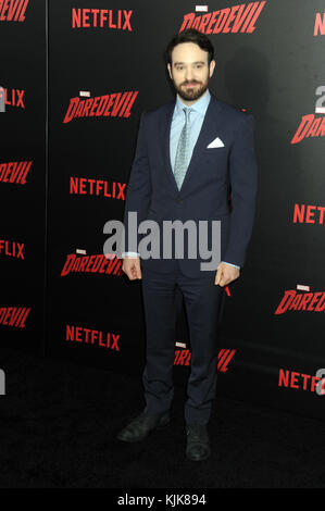 New York, NY - 10. März: Charlie Cox nimmt an den 'Daredevil' Saison 2 premiere auf AMC Loews Lincoln Square 13 Theater am 10. März 2016 in New York City. Leute: Charlie Cox Stockfoto
