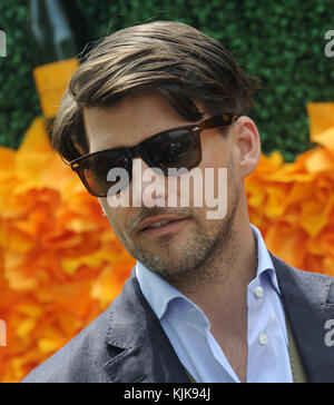 JERSEY CITY, NJ – 04. JUNI: Johannes Huebl nimmt am 4. Juni 2016 am 9. Jährlichen Veuve Clicquot Polo Classic im Liberty State Park in Jersey City, New Jersey Teil. Menschen: Johannes Huebl Stockfoto