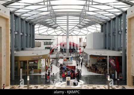 Yas Mall Shopping Centre auf Yas Island in Abu Dhabi. Vereinigte Arabische Emirate. Stockfoto