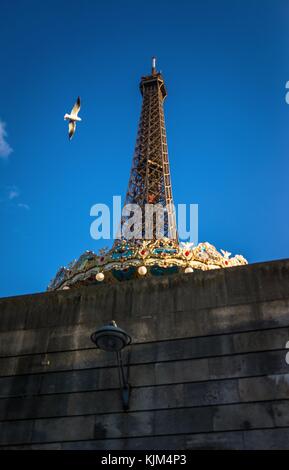 Eiffelturm - 25/11/2012 - Frankreich/Ile-de-France (Region) / Paris - der Eiffelturm, Paris Im Herbst. - Sylvain Leser/le pictorium Stockfoto