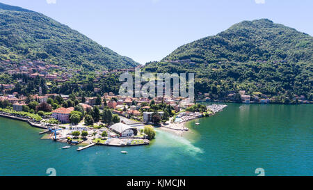 Dorf und Hafen von bellano - Comer See Stockfoto