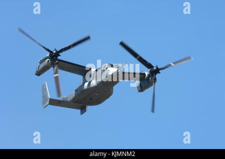 US-Marines Bell Boeing B MV-22 Osprey im Flying-Display 2006 auf der internationalen Luftfahrtausstellung in Farnborough Stockfoto