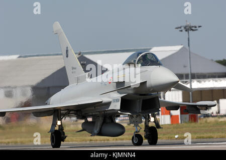 Italienische Luftwaffe Eurofighter Typhoon EF-2000 2006 auf der internationalen Luftfahrtausstellung in Farnborough Rollens Stockfoto