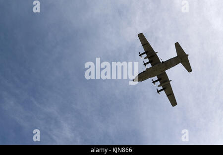 AC-130J Ghostrider aus dem 1 Special Operations Group, Hurlburt Field, Florida, führt eine Überführung während Mittag essen Ausbildung November 16, 2017, Stockfoto