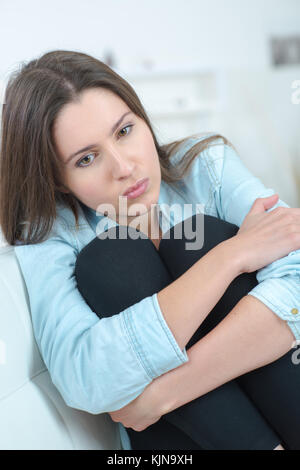 junge Frau traurig Stockfoto