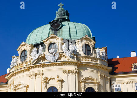 Stift Klosterneuburg ist ein augustinerkloster aus dem 12. Jahrhundert in der römisch-katholischen Kirche in der Stadt Klosterneuburg in Niederösterreich Stockfoto