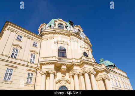 Stift Klosterneuburg ist ein augustinerkloster aus dem 12. Jahrhundert in der römisch-katholischen Kirche in der Stadt Klosterneuburg in Niederösterreich Stockfoto