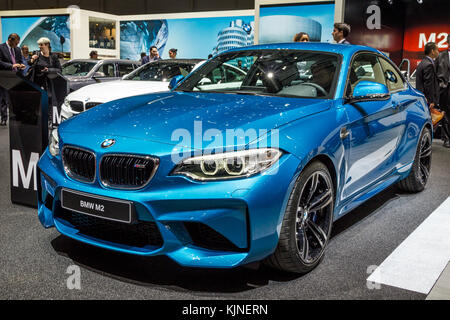 Genf, Schweiz - 1. MÄRZ 2016: Neue 2017 BMW M2 Coupé Auto auf dem 86. Internationalen Automobilsalon in Genf präsentiert. Stockfoto