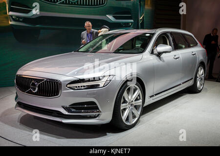 GENF, SCHWEIZ - 1. MÄRZ 2016: Der neue Volvo V90 2017 wurde auf dem 86. Genfer Autosalon präsentiert. Stockfoto