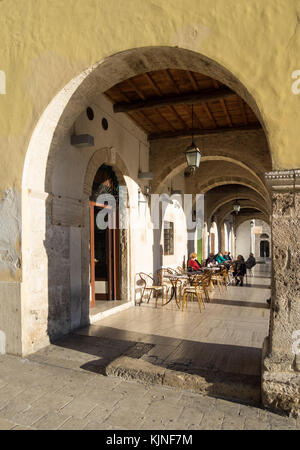 Cittaducale (Italien) - das historische Zentrum einer alten und sehr kleinen Steinstadt in der Region Sabina, Provinz Rieti, Mittelitalien Stockfoto