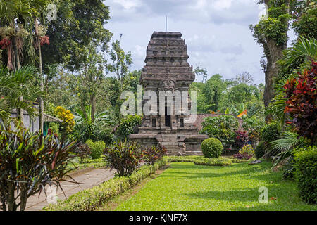 Candi Kidal, Hindu Tempel unter dem singhasari Dynastie im Dorf in der Nähe von Malang, tumpang rejokidal Bezirk gebaut, Ost Java, Indonesien Stockfoto