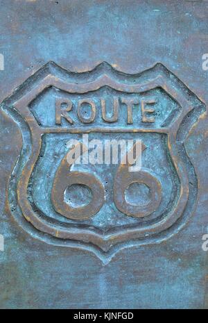 Route 66 Schild in Bronze mit grüner Farbe. Stockfoto