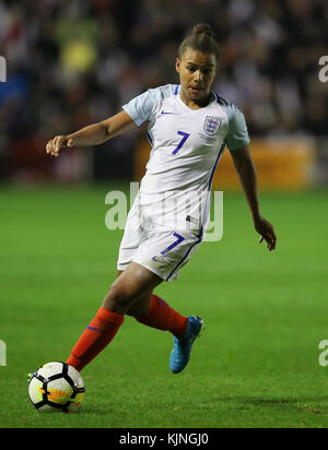 Englands Nakita Parris während des Qualifikationsspiels der Frauen-Weltmeisterschaft 2019 im Banks's Stadium in Walsall. DRÜCKEN SIE ASSOZIATION Foto. Bilddatum: Freitag, 24. November 2017 Stockfoto