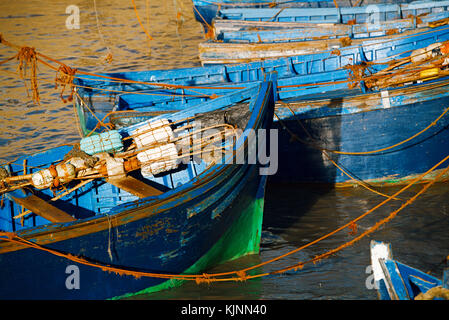 Boote in der Skala du Port in Essaouira, Marokko. Stockfoto