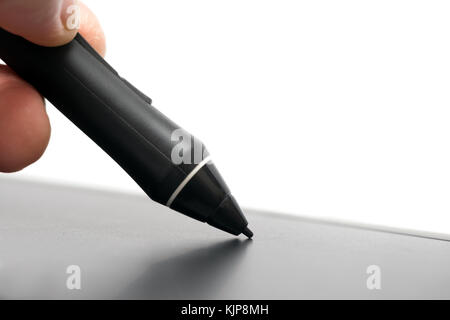 Hand Zeichnen in einer Graphik Tablet mit einem Stift auf weißem Hintergrund Stockfoto