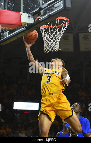 Wichita, Kansas, USA. 28 Nov, 2017. Wichita Zustand Shockers guard C.J. Keyser (3) schießt ein Layup in der ersten Hälfte während der NCAA Basketball Spiel zwischen dem Savannah State Tiger und die Wichita State Shockers an Charles Koch Arena in Wichita, Kansas. Kendall Shaw/CSM/Alamy leben Nachrichten Stockfoto