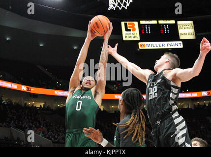 November 24, 2017: Portland State Vikings guard Bryce Canada (0) Während der PK 80 Basketball Turnier Spiel zwischen der Portland State Vikings und der Butler Bulldoggen am Moda Center, Portland, Oregon. Larry C. Lawson Stockfoto