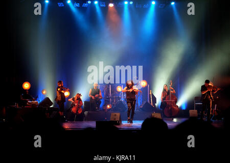 Turin, Italien. 24 Nov, 2017. ara malikian am Colosseum Theater von Turin mit 'Le increìble Gira de Geige", ("Die unglaubliche Geschichte der Violine"). Quelle: daniela Parra saiani/Pacific Press/alamy leben Nachrichten Stockfoto