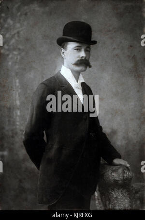 Familienporträts aus den Jahren 1860 bis 1950. Es handelt sich meist um Carte de Visite Bildformen des Krotz aus Hannover-Ontario Kanada. Viele Porträts wurden im Bundesstaat New York aufgenommen. Stockfoto